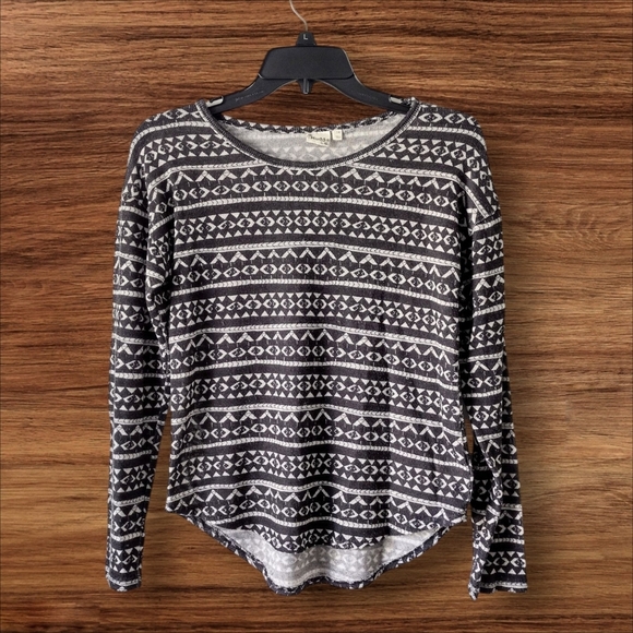 Mudd Other - Girl's Mudd Aztec Print Shirt Size 14